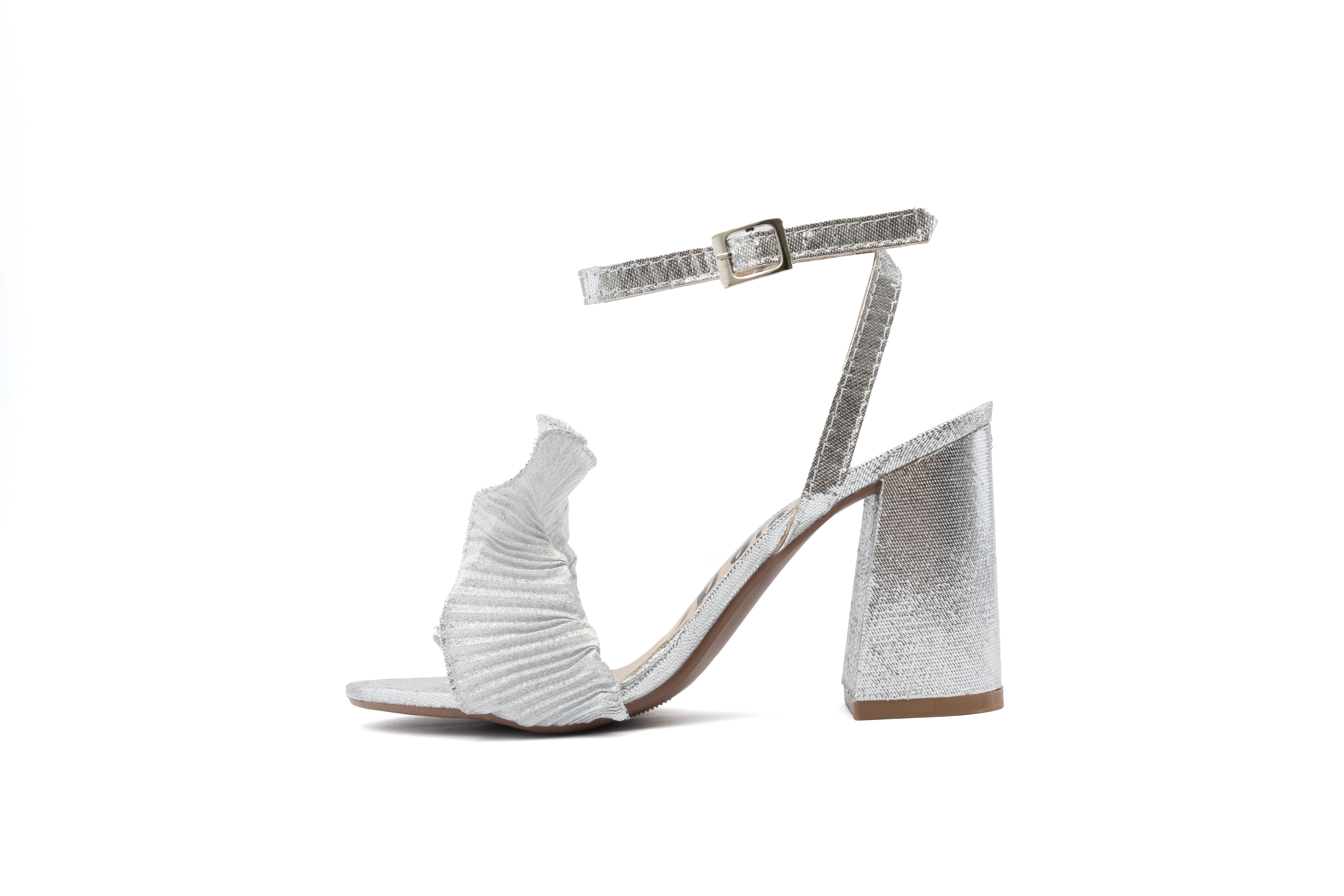 Shell silver sandals