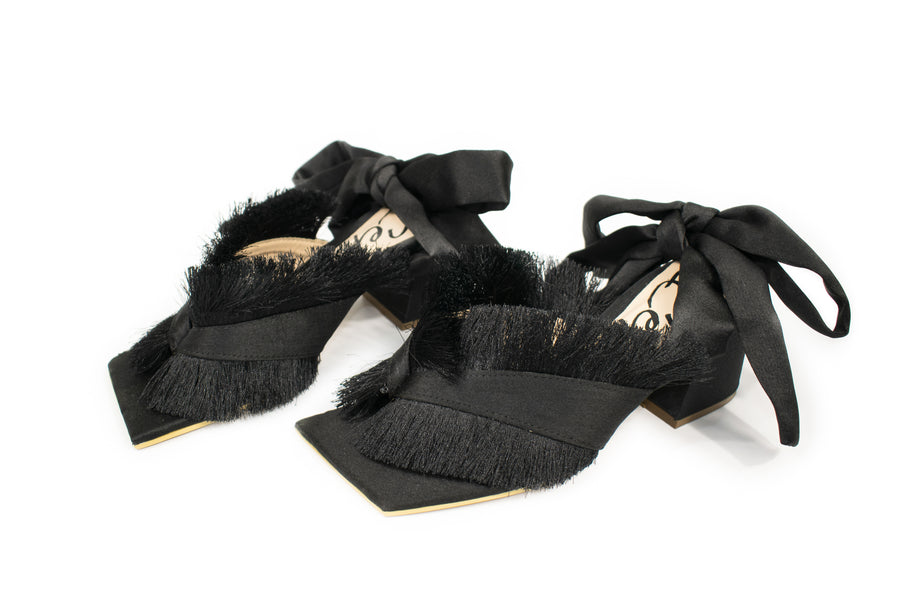 Lala black sandals